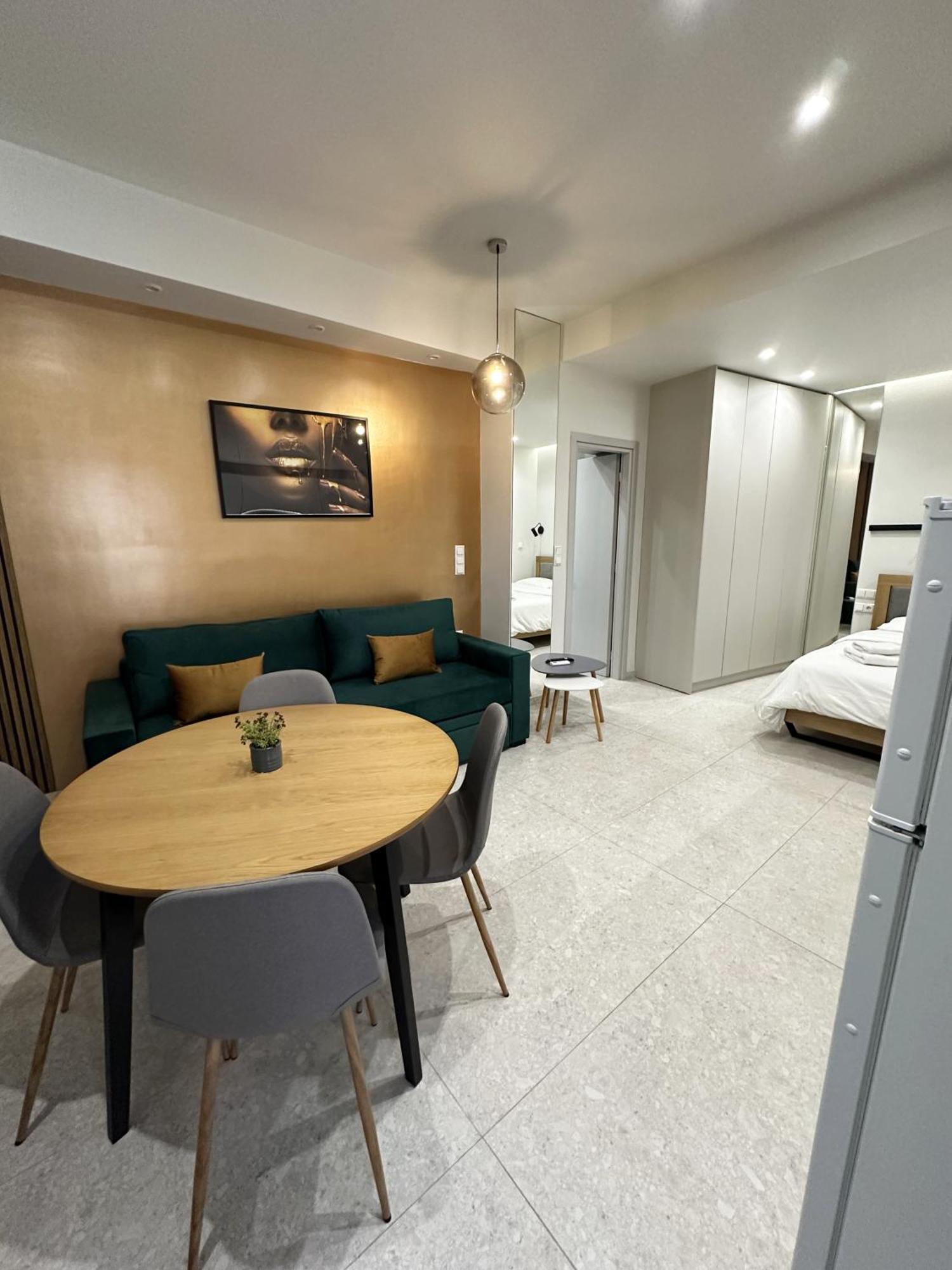 Smart Lux A Athen